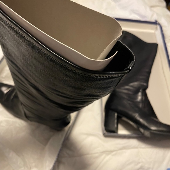 Stuart Weitzman Black Boots Size 8.5 M - Picture 8 of 9